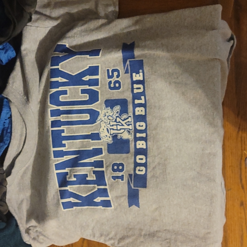 University of KY Shirt